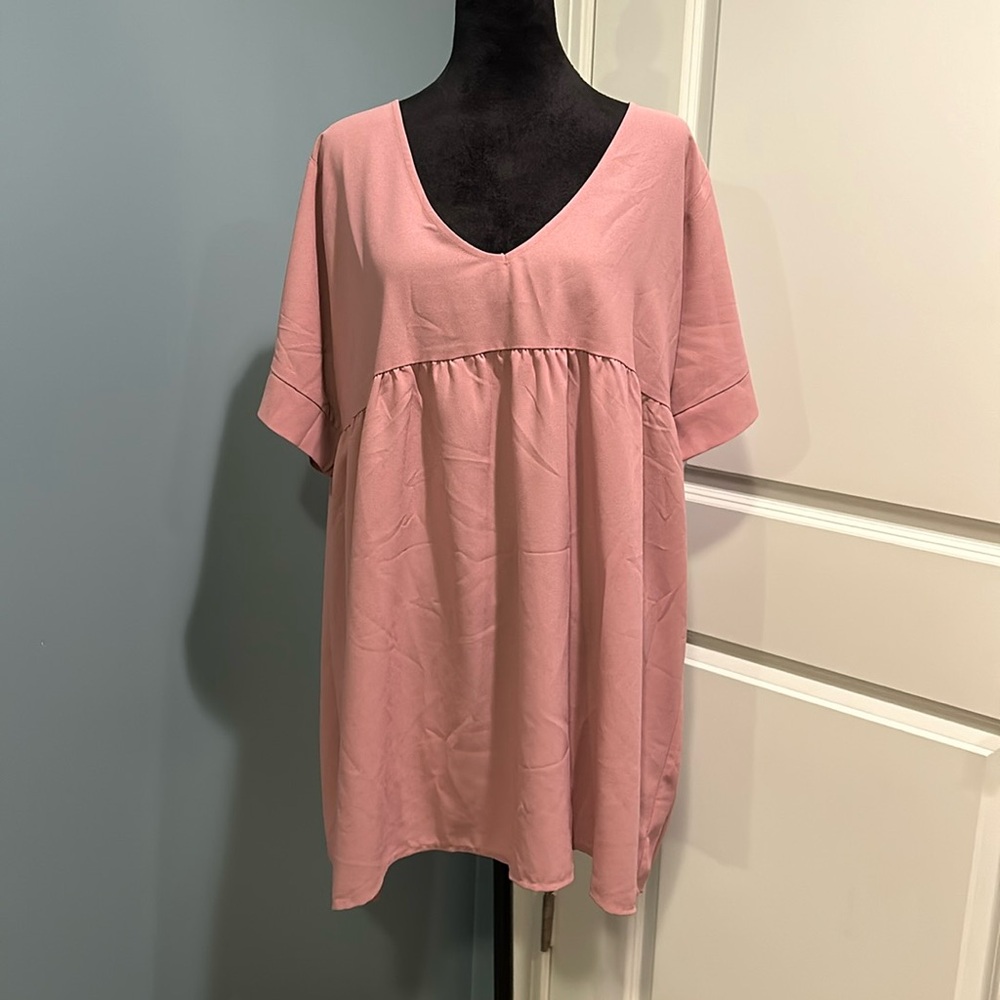 X Large Zenana Outfitters V Neck Babydoll Short Sleeve Top. Like New!